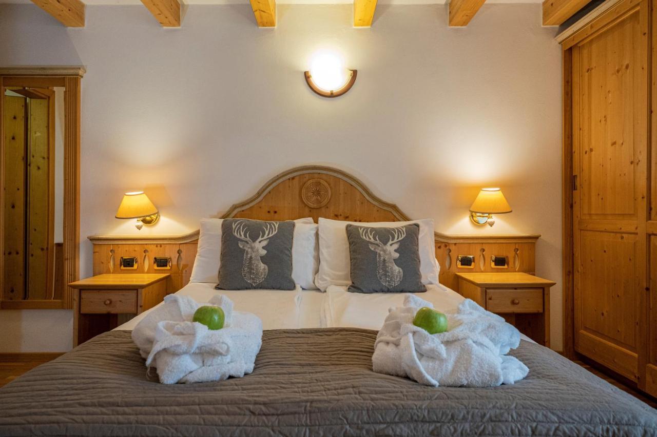 Hotel Soreghes Gran Chalet Campitello di Fassa Eksteriør bilde