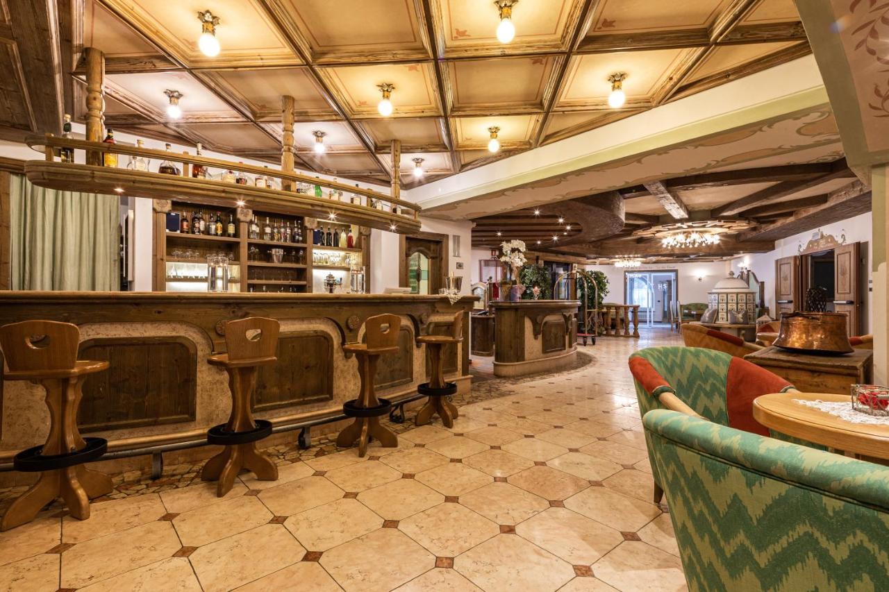 Hotel Soreghes Gran Chalet Campitello di Fassa Eksteriør bilde