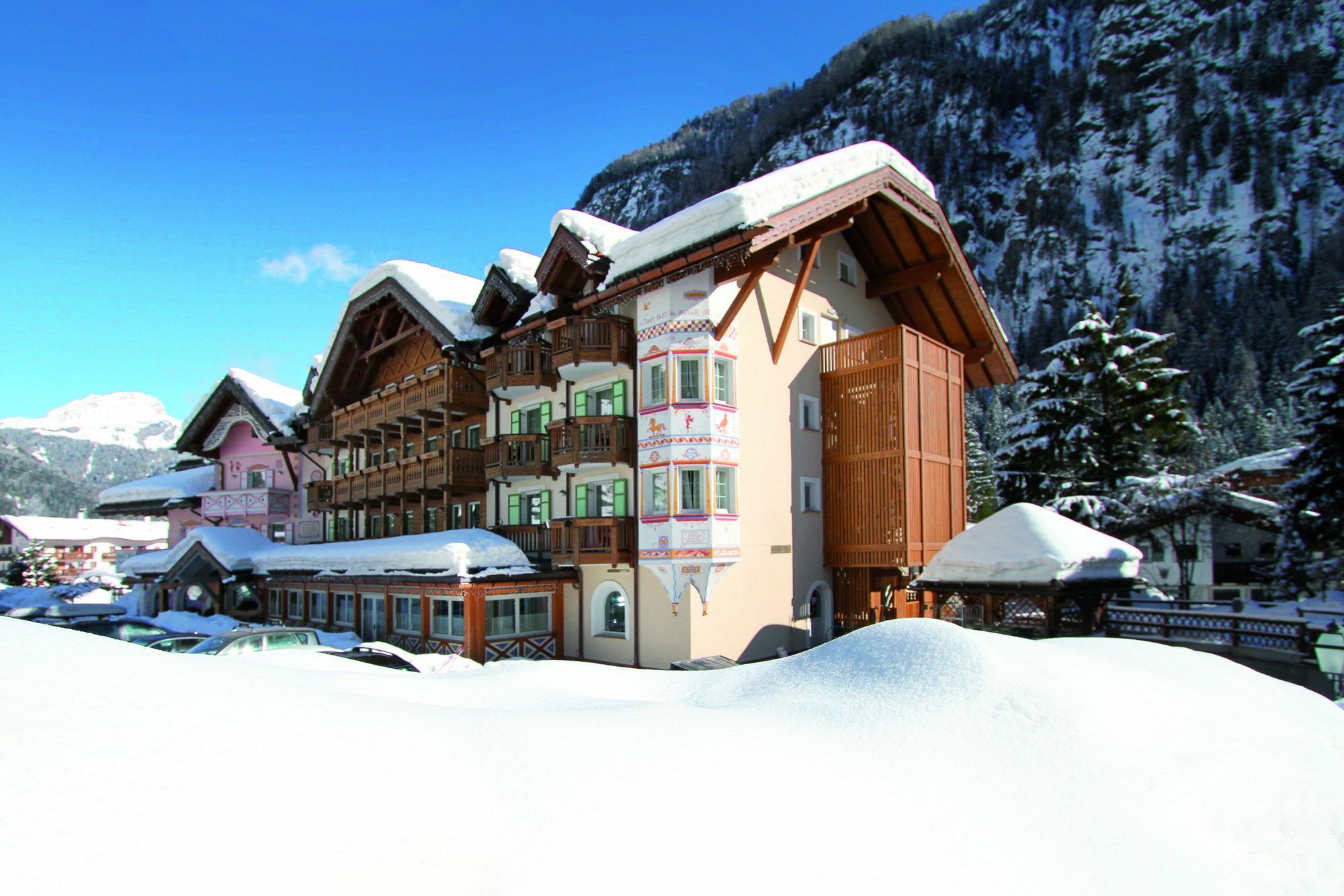 Hotel Soreghes Gran Chalet Campitello di Fassa Eksteriør bilde